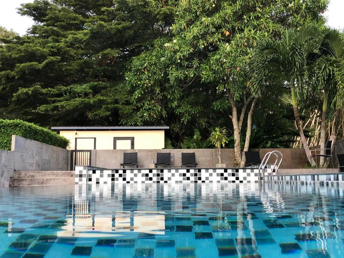 The Rubber Hotel Phuket Таланг Экстерьер фото